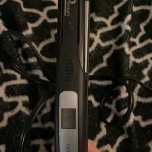 Remington Digital Black Hair Styler